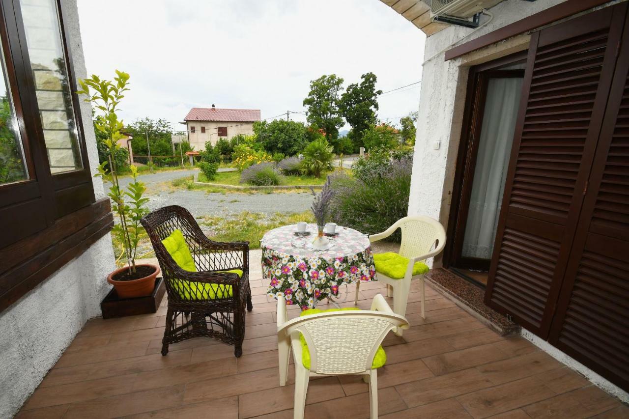 Studio apartman Kris Marinici  Esterno foto